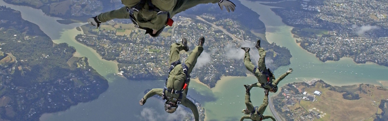 af parachute jump instructor 08 full width